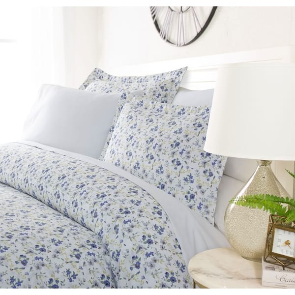 Becky Cameron Luxury Spring Blooms 3 Piece Duvet Cover Set - On