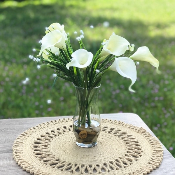 Fake lilies online in vase