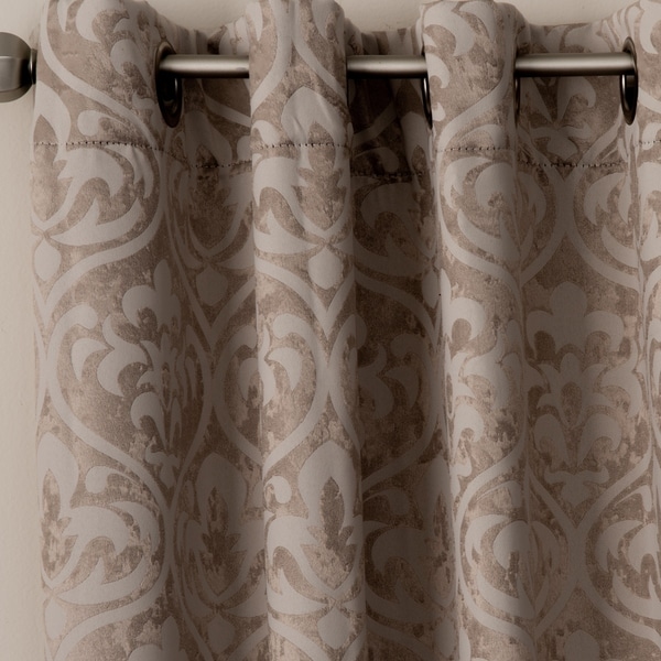 Quality Traditional Damask Design Pair Of Ring Top Eyelet Ready Made Curtains 