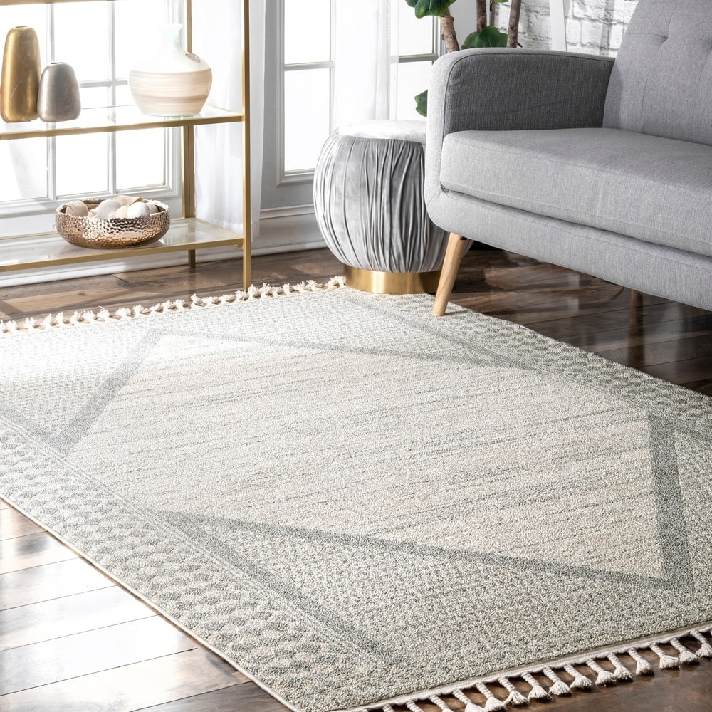Nuloom Mozelle Geometric Indoor/ Outdoor Medallion Tassel Area Rug