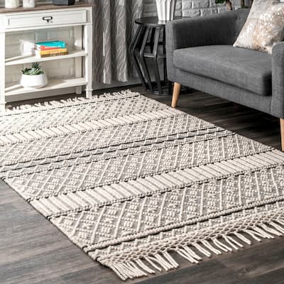 Brooklyn Rug Co Cisneros Modern Solid Textured Wool/Cotton Blend Handmade Area Rug with Tassels