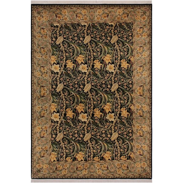 Dafodils Pak-Persian Meg Black/Lt. Gray Wool Rug (6'1 x 9'1) - 6'1" x 9'1"