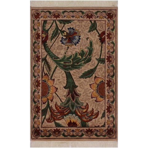 Azeem Pak-Persian Charline Tan/Green Wool Rug (2'0 x 3'2) - 2'0" x 3'2"