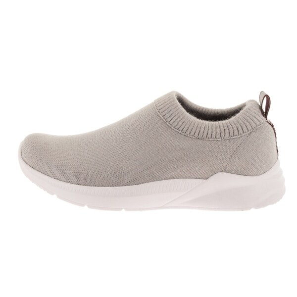 skechers aria