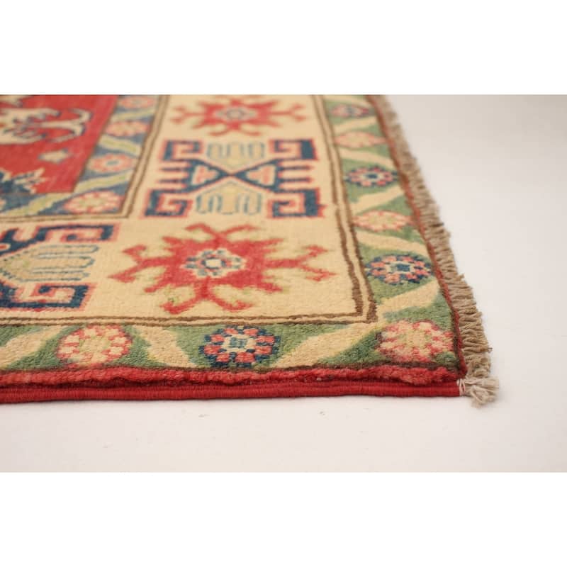 Hand-knotted Finest Gazni Red Wool Rug - 4'10 x 6'9/4'10" x 6'9"