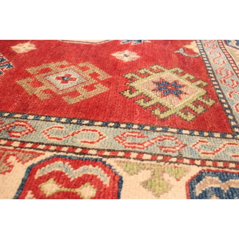 Hand-knotted Finest Gazni Cream, Copper Wool Rug - 4'10 x 6'8/4'10" x 6'8"