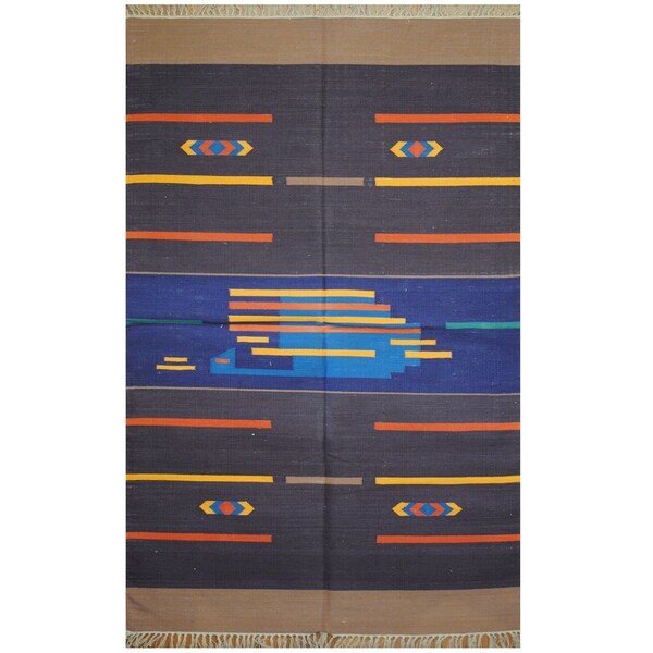 Handmade One-of-a-Kind Wool Kilim (India) - 4' x 6'