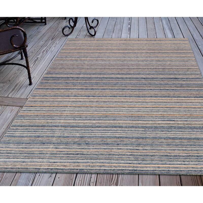 Liora Manne Dakota Stripe Indoor/Outdoor Rug