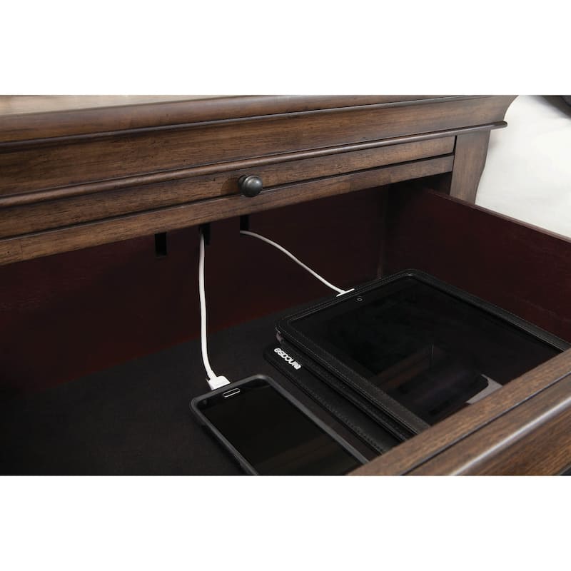 Hazelwood 6-piece Panel Bedroom Set