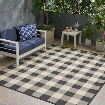 Crossroads Black/ Ivory Check Outdoor Area Rug by Christopher Knight Home