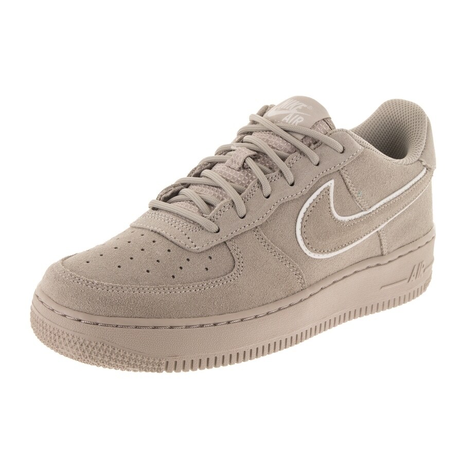 nike air force one lv8 suede