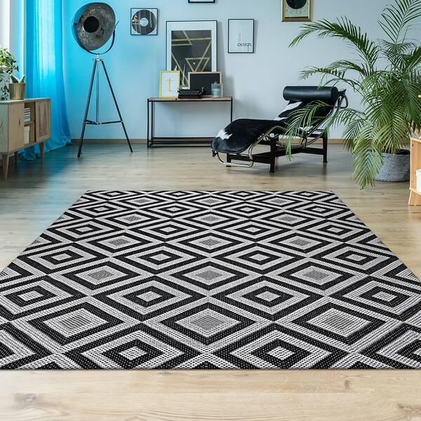 Porch & Den Carlson Black and White Indoor-Outdoor Area Rug - Bed Bath ...