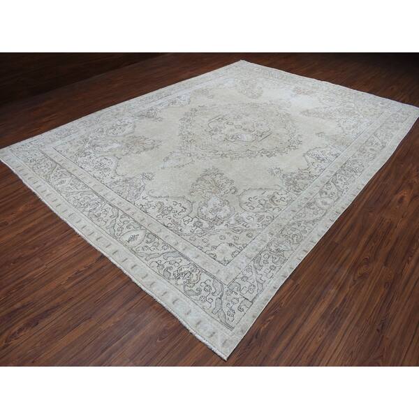 Shop Shahbanu Rugs Gray Vintage White Wash Tabriz Worn Wool Tribal Hand Knotted Rug 9 5 X 12 6 9 5 X 12 6 Overstock 28235819