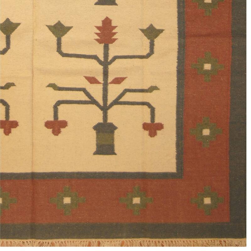 Handmade One-of-a-Kind Wool Kilim (India) - 6' x 9'
