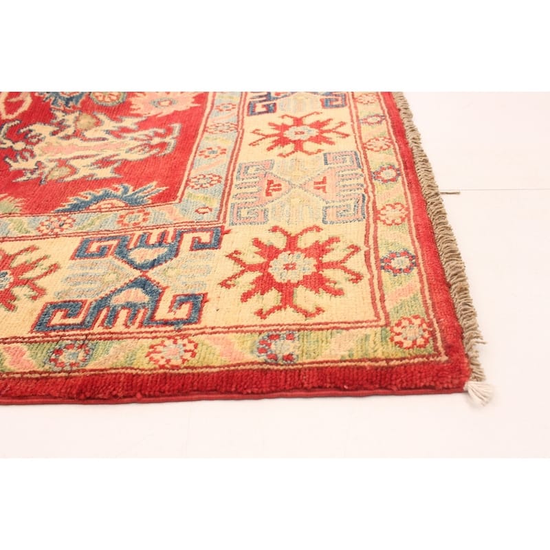 Hand-knotted Finest Gazni Red Wool Rug - 5'2 x 7'4/5'2" x 7'4"