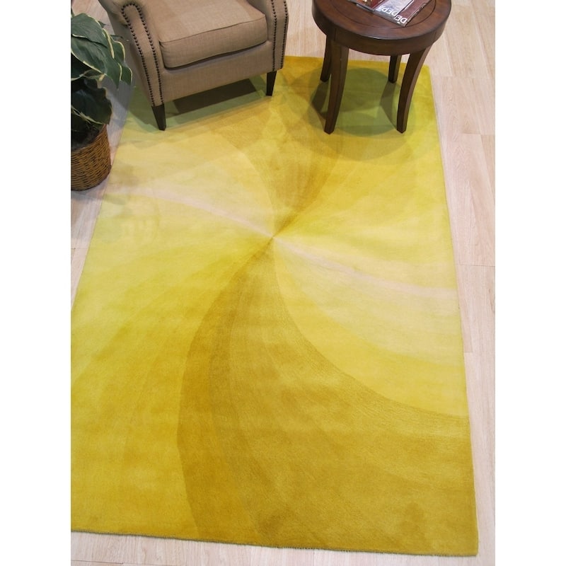 Yellow Swirl Hand-tufted Wool Rug - 5' x 8'