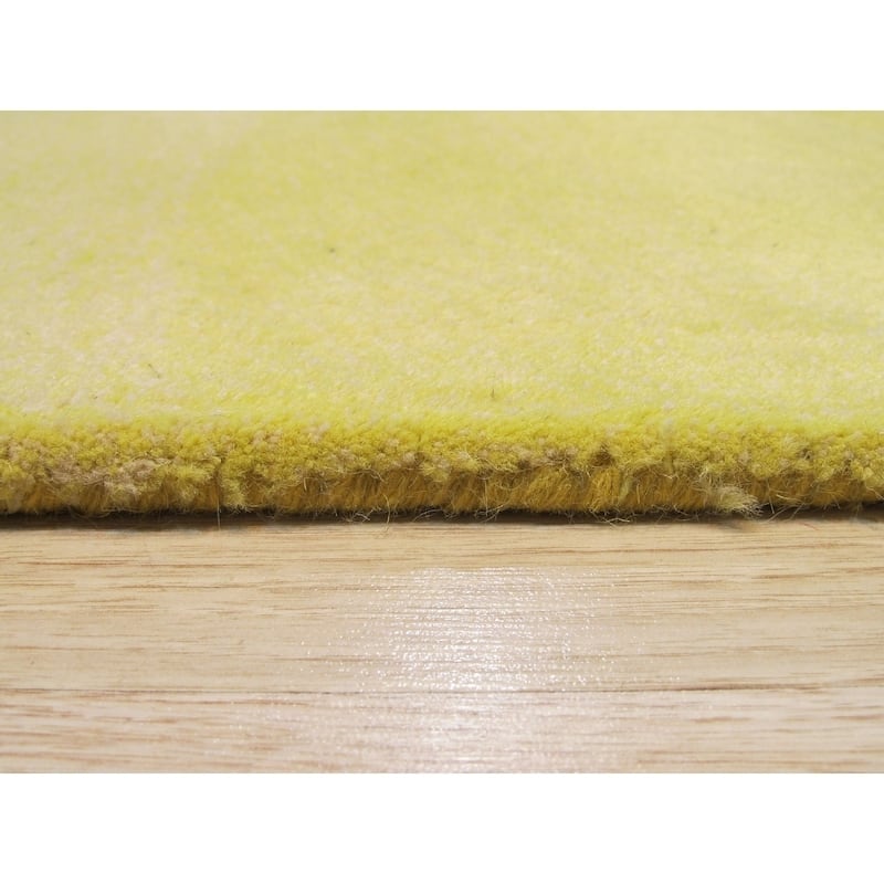 Yellow Swirl Hand-tufted Wool Rug - 5' x 8'
