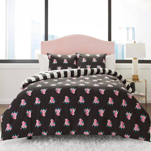 Shop Betsey Johnson Romantic Roses Cotton Comforter Set On Sale