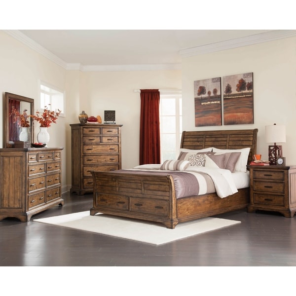 Clydesdale Vintage Bourbon 4-piece Bedroom Set with 2 Nightstands