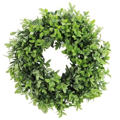 Artificial 18" Frosted English Boxwood Wreath