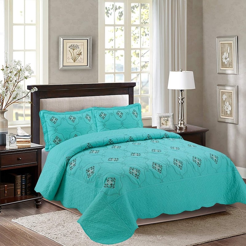 Porch & Den Heceta Embroidered 3-piece Bed Coverlet Set - King - Cal King/King - Teal