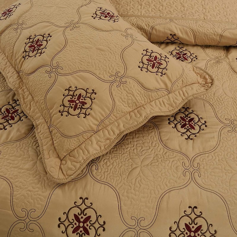 Porch & Den Heceta Embroidered 3-piece Bed Coverlet Set