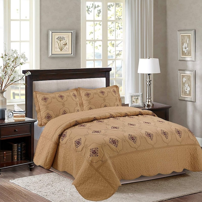 Porch & Den Heceta Embroidered 3-piece Bed Coverlet Set - Queen - Gold