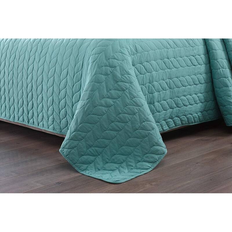 Porch & Den Heightsview Prewashed 3-piece Quilted Bedspread Set