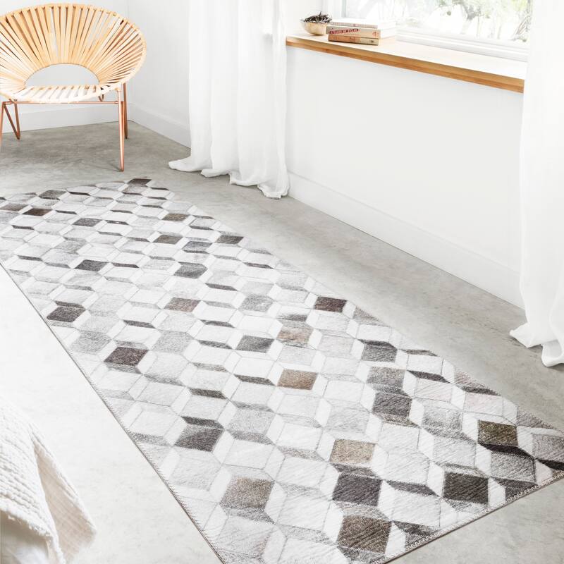 Alexander Home Davide Printed Faux Cowhide Area Rug - 2' 6" x 7' 6" - Grey/ Mocha - Runner/Rectangle