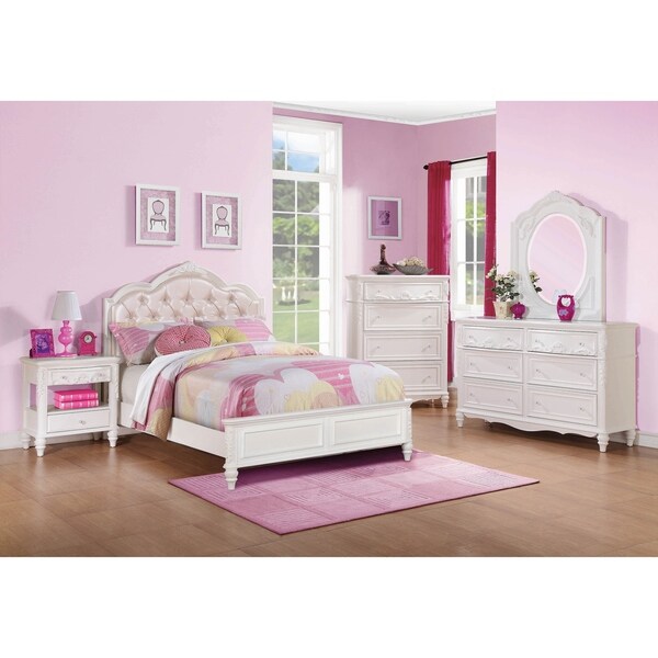 Seraphina White 4-piece Upholstered Bedroom Set with 2 Nightstands