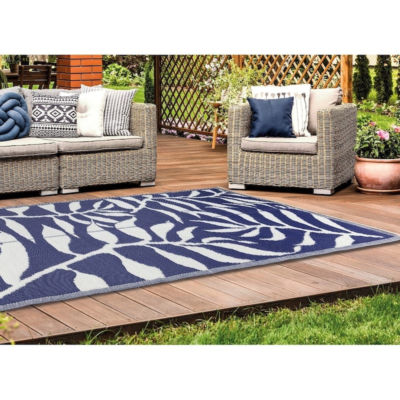 Lightweight Indoor Outdoor Reversible Area Rug -5.9 x 8.9 Feet - Leaf Pattern - N/A