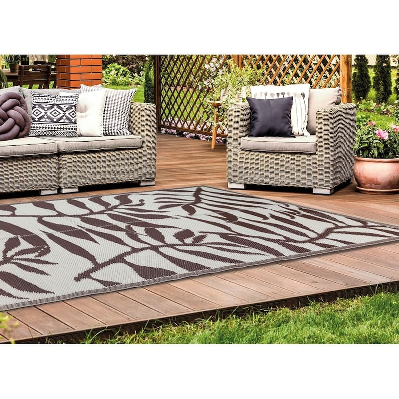 Lightweight Indoor Outdoor Reversible Area Rug -5.9 x 8.9 Feet - Leaf Pattern - N/A