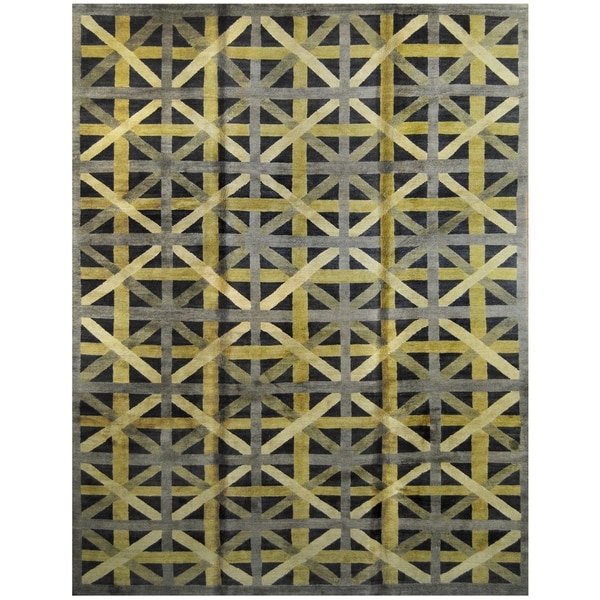 Handmade One-of-a-Kind Tibetan Wool Rug (India) - 9' x 12'