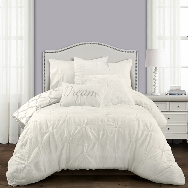 Lush Decor Ravello Pintuck Caroline Geo Comforter Set