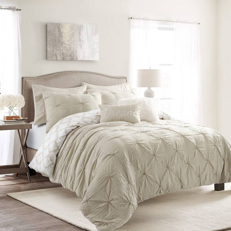 Lush Decor Ravello Pintuck Caroline Geo Comforter Set