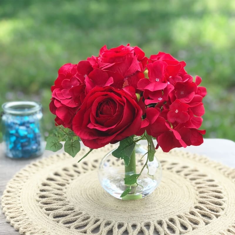 Enova Home Artificial Silk Open Roses and Hydrangea Fake Flowers Arrangement in Clear Glass Vase with Faux Water for Home Decor - Red