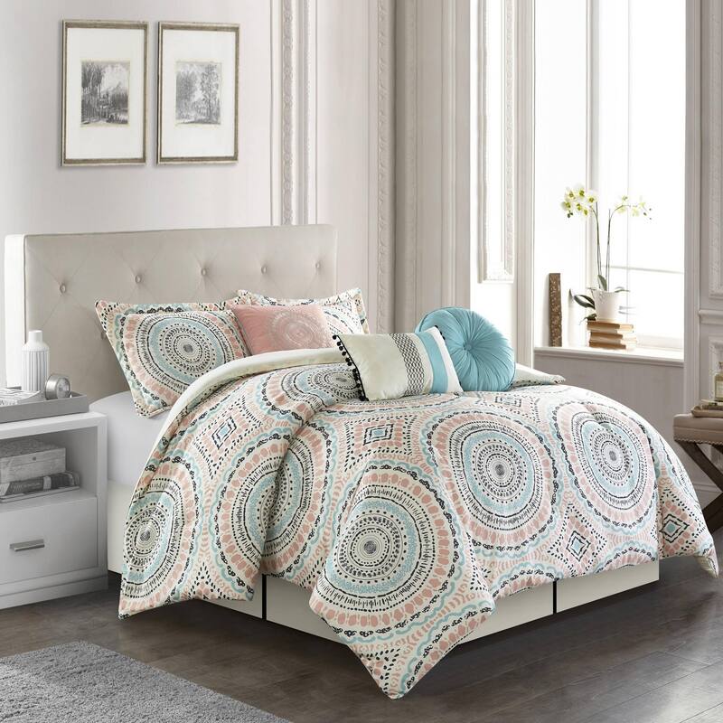Nanshing Laylani 7-Piece Medallion Comforter Set