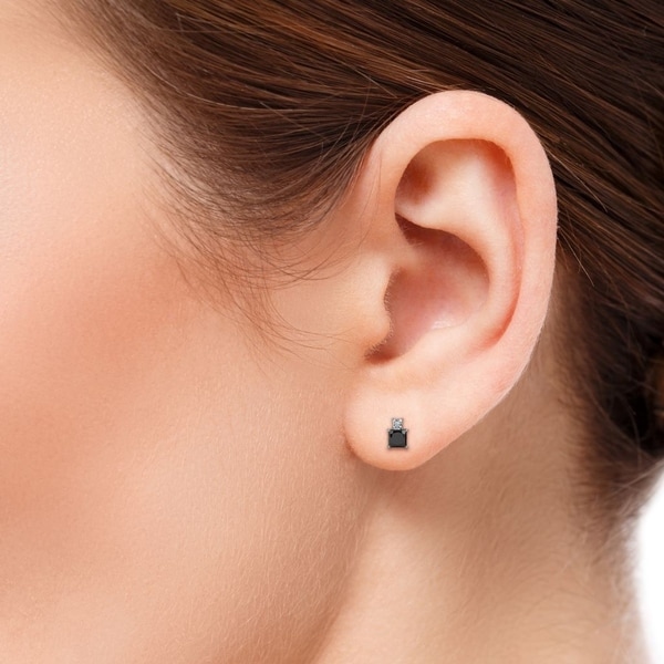 black stud earrings womens