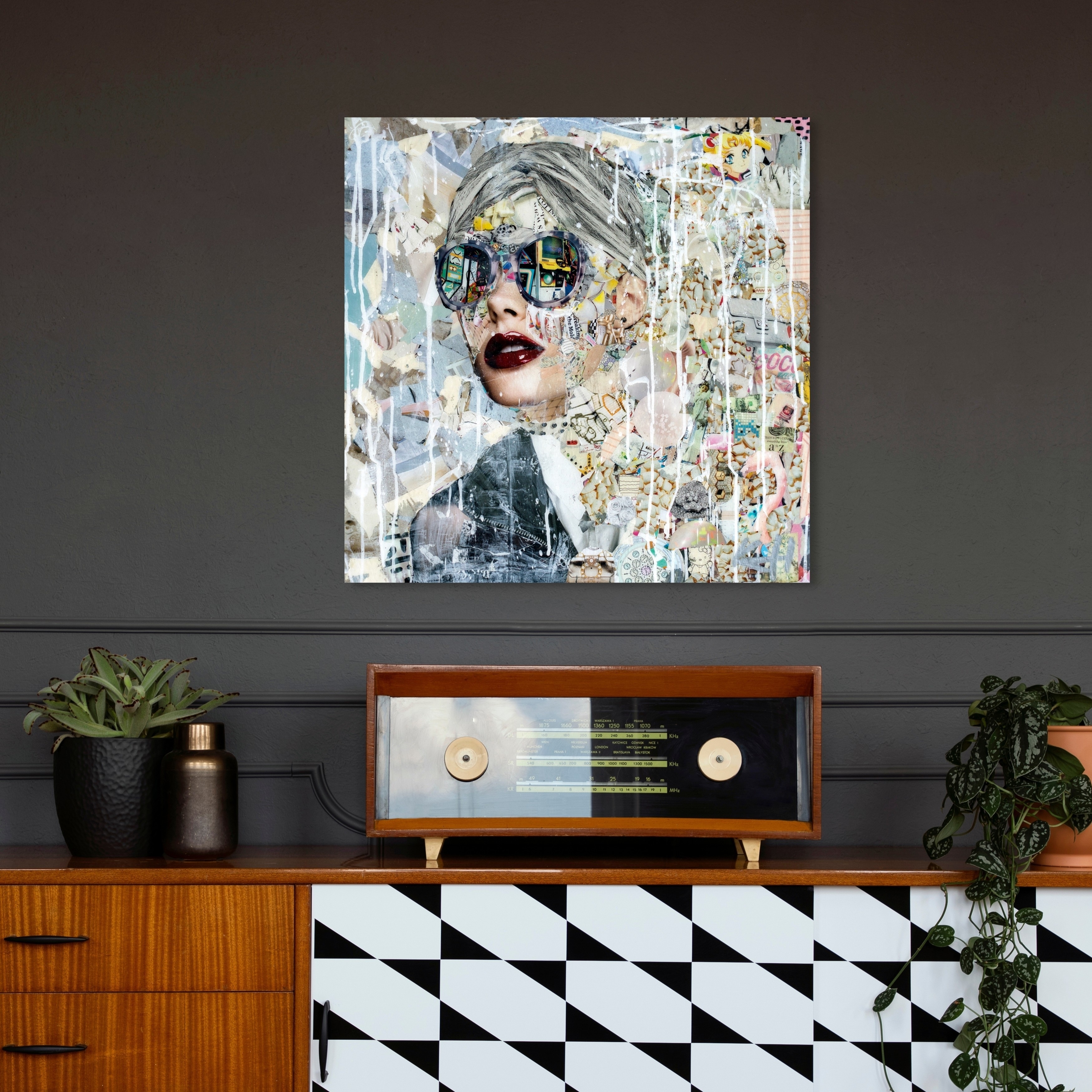 Oliver Gal 'Katy Hirschfeld - Galaxy' Fashion and Glam Wall Art