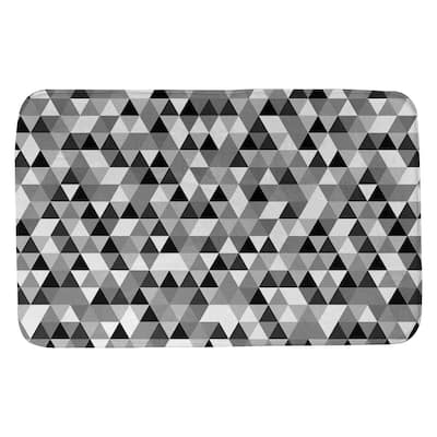 Triangle Pattern Bath Mat