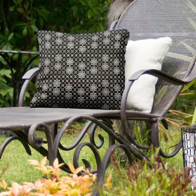 Classic Lattice Indoor/Outdoor Pillow