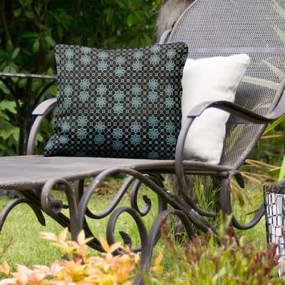 Ombre Lattice Indoor/Outdoor Pillow