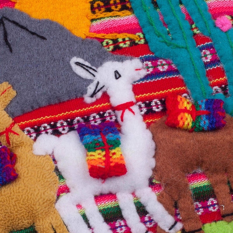 Handmade Llama Walk Cotton Arpillera Decorative Mitts (Peru)