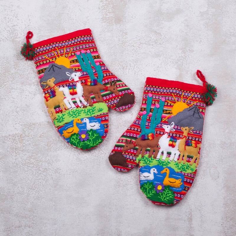 Handmade Llama Walk Cotton Arpillera Decorative Mitts (Peru)