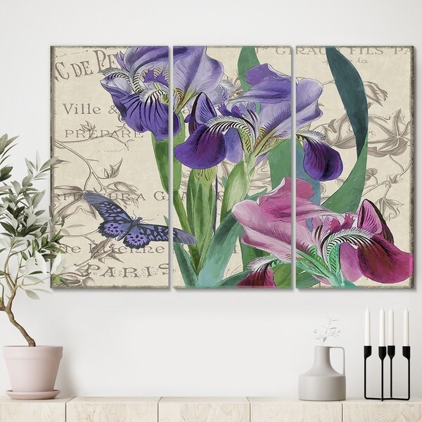Designart 'Vintage Flowers III' Cottage Canvas Art Print - 36x28 - 3 Panels
