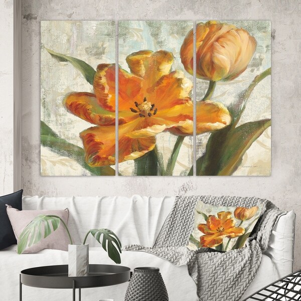 Designart 'Parrot Tulips I on Ivory' Cabin & Lodge Canvas Wall Art