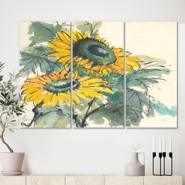 Designart 'Tradionnal Sunflower I' Cabin & Lodge Gallery-wrapped Canvas