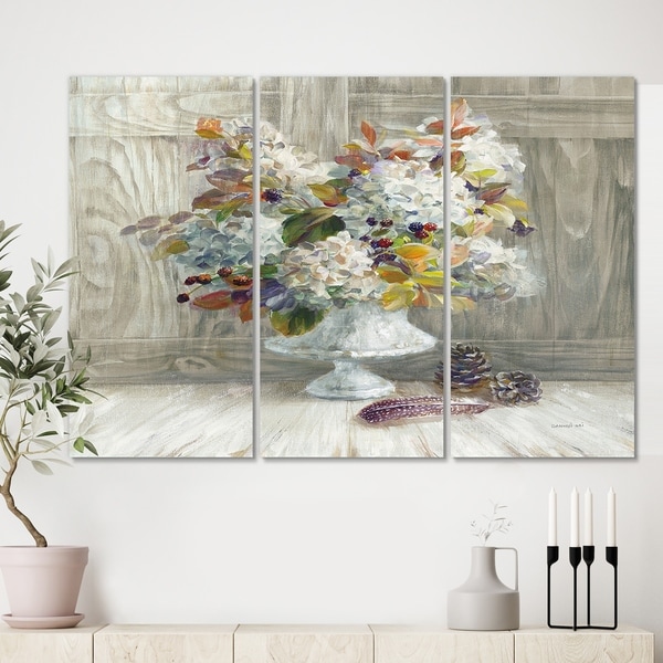 Designart 'Rustic Florals White' Cabin & Lodge Canvas Wall Art