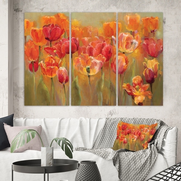Designart 'Red Tulips' Traditional Gallery-wrapped Canvas