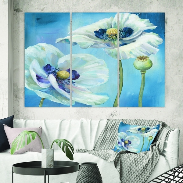 Designart 'White Flower on Blue I' Farmhouse Canvas Art